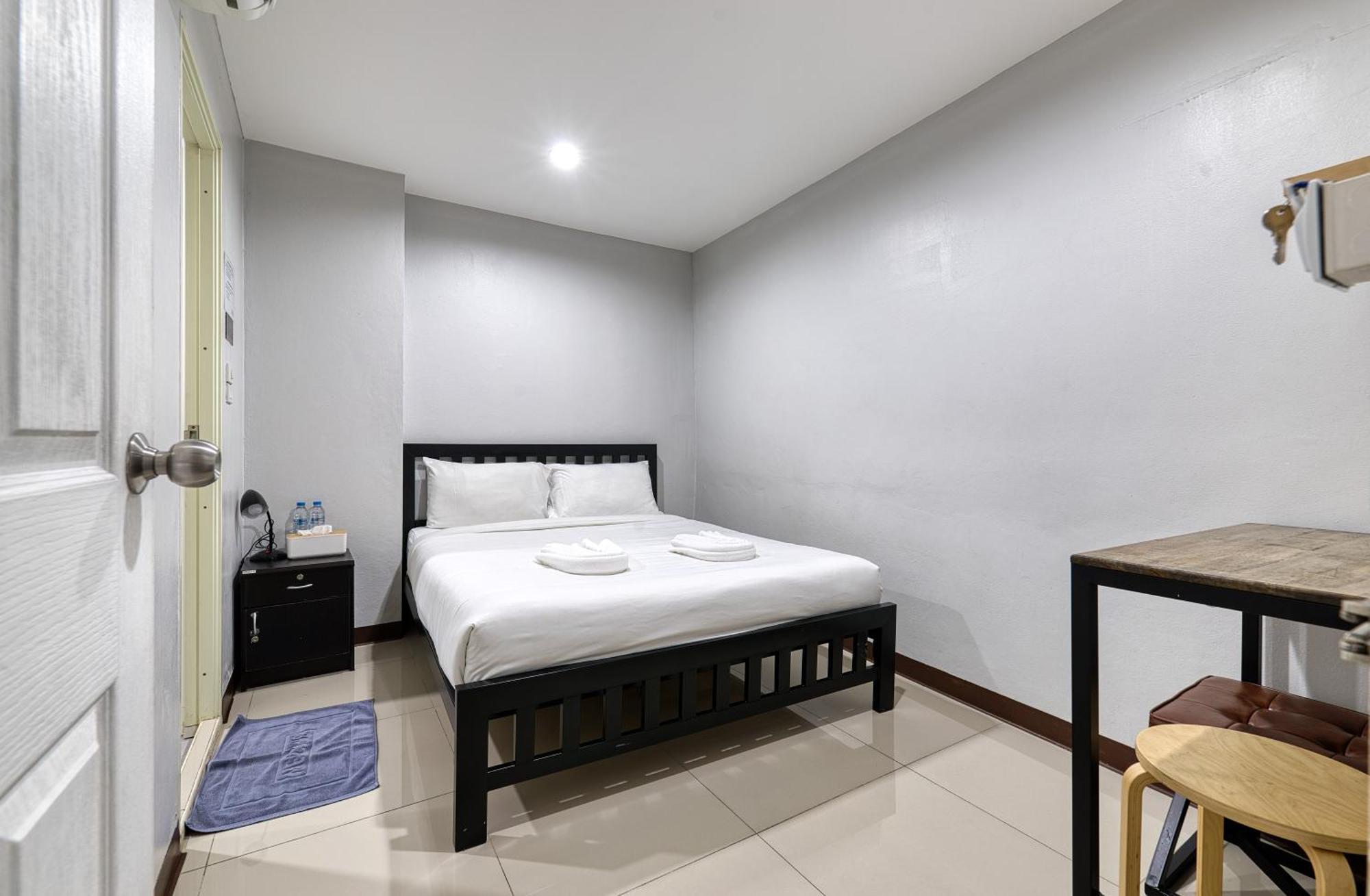 Red Pin Inn 好运旅馆 Bangkok Exterior photo